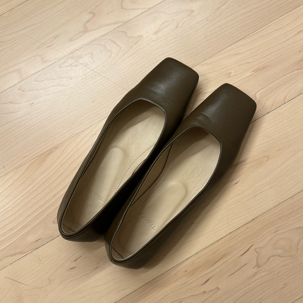 Theory Flats